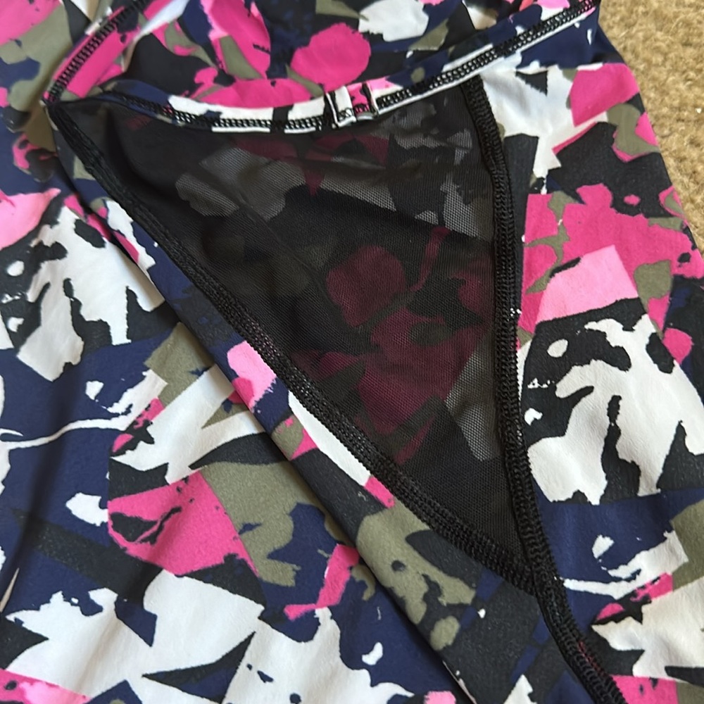 LULULEMON Fast Lane Singlet Pop Cut Boom Juice Multi / Black - Picture 13 of 15